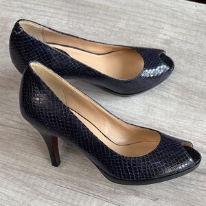 Cole Haan Navy Blue Genuine Snakeskin Classic Peep-Toe Heel Pumps 6